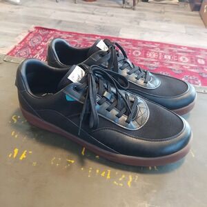 Vessi Courtside Classic Black Gum Waterproof Low Top Sneakers Mens Size 14